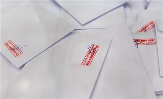 Η ΝΔ εκλέγει αρχηγό – Σε εξέλιξη η ψηφοφορία