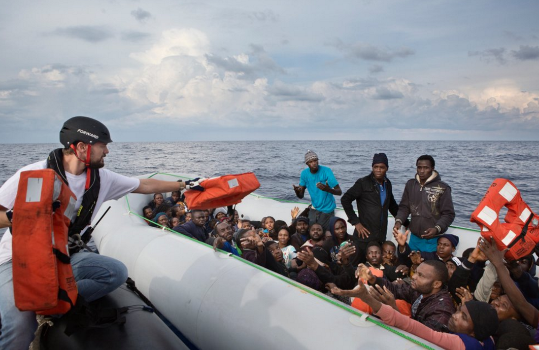 Οι Γιατροί Χωρίς Σύνορα σταματούν τις επιχειρήσεις έρευνας στη Μεσόγειο