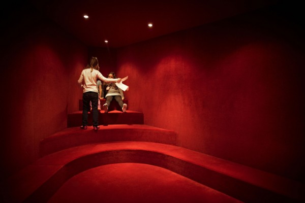 perierga.gr - Νέα άφιξη: Το πρώτο σχολείο... παιδότοπος!