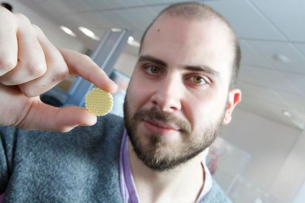 Έλληνας ερευνητής ανακάλυψε μέθοδο που βοηθά στην αναγέννηση των οστών