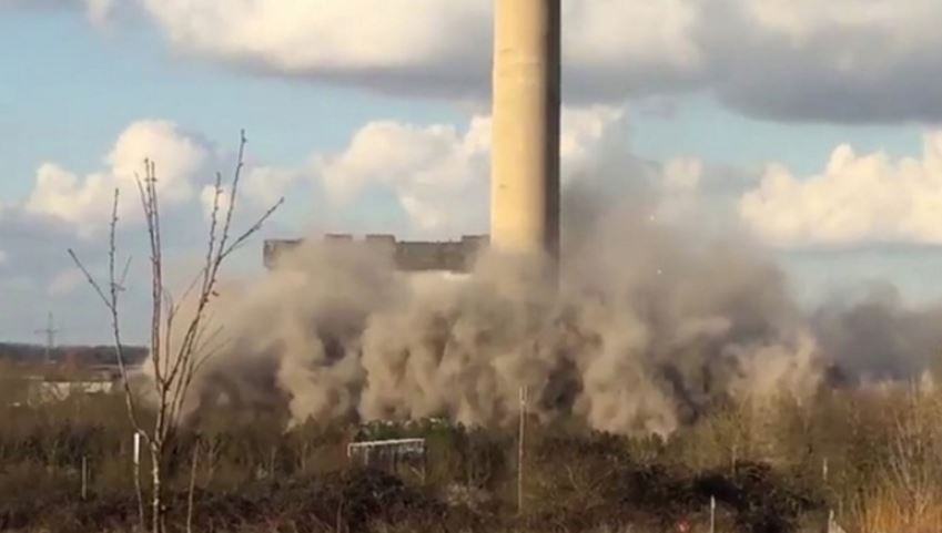 Φόβοι για πολλούς νεκρούς από την έκρηξη στην Αγγλία