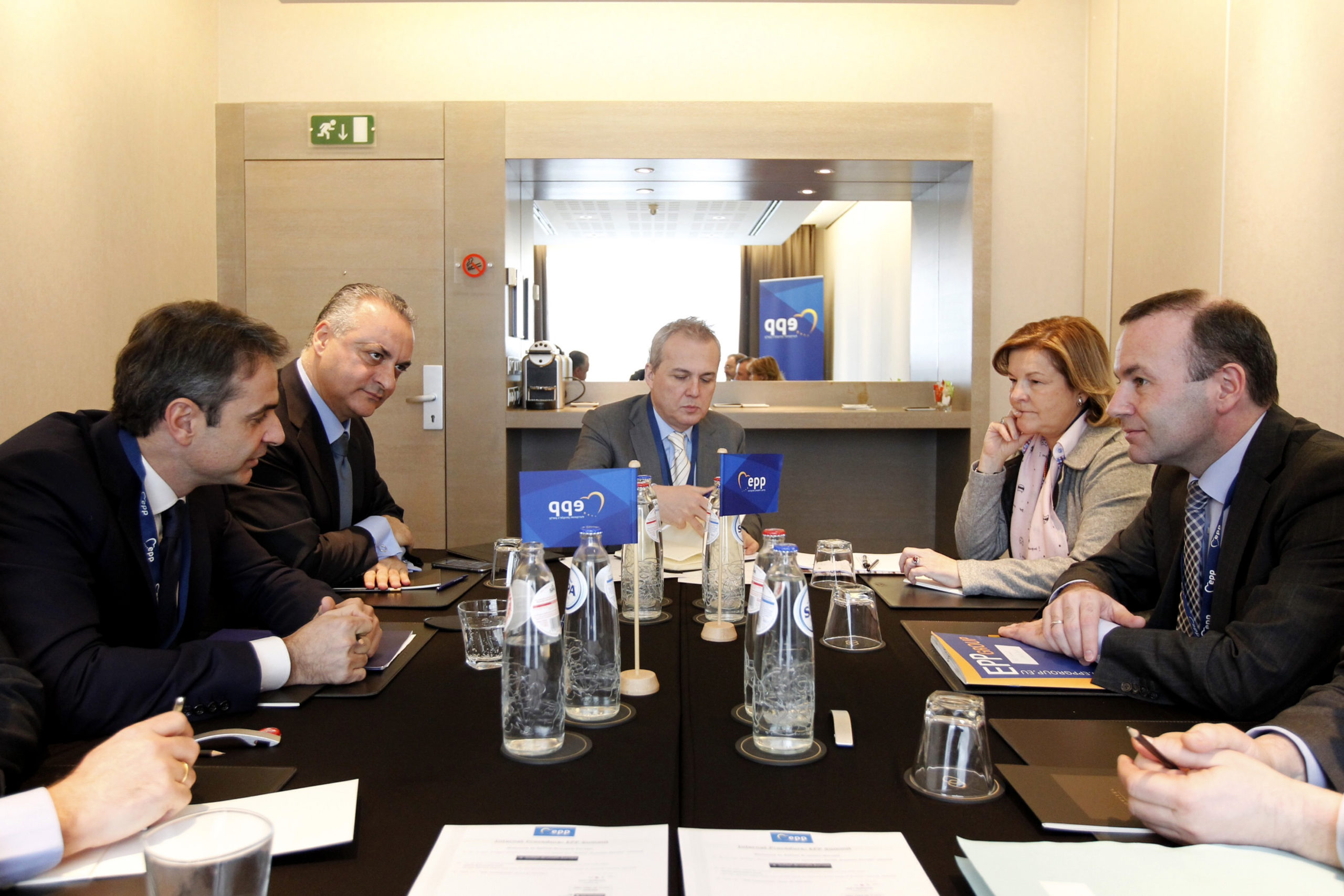 Ικανοποίηση στη ΝΔ από το ταξίδι του Κυριάκου Μητσοτάκη στις Βρυξέλλες