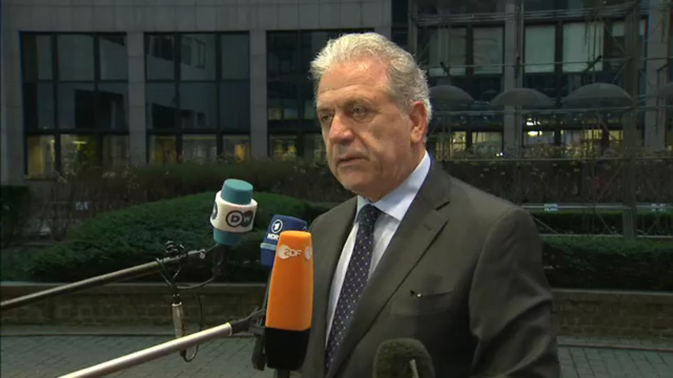 Αβραμόπουλος: Κινδυνεύει η ενότητα της Ένωσης – ΒΙΝΤΕΟ