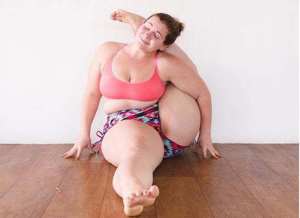 Υπέρβαρη κάνει γιόγκα… σαν επαγγελματίας – ΦΩΤΟ