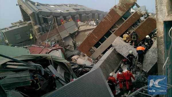 Πέντε νεκροί και 225 διασωθέντες έως τώρα στην Ταϊβάν