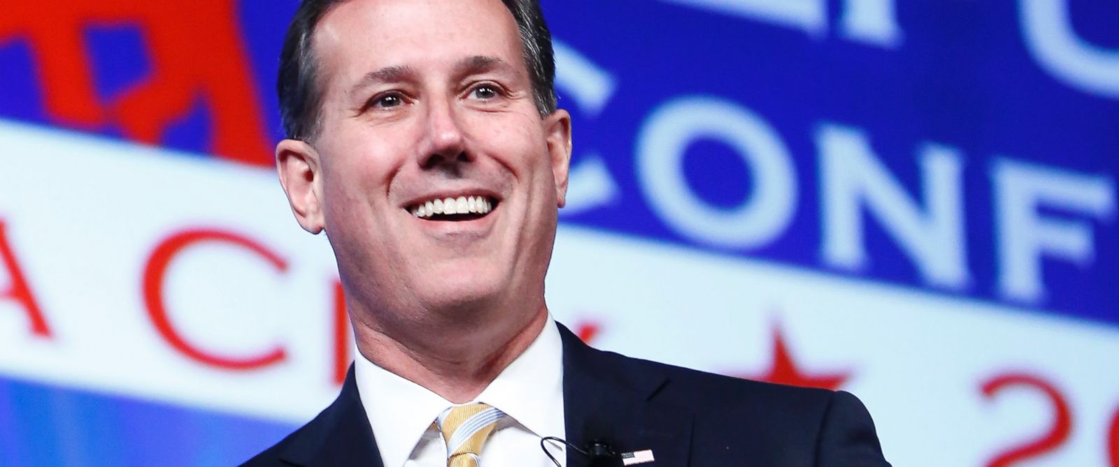 ΗΠΑ: Και ο Σαντόρουμ αποσύρθηκε από το χρίσμα των Ρεπουμπλικάνων