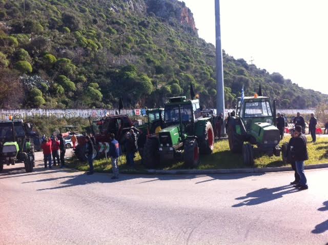 Το Μπλόκο Κεφαλόβρυσου προανήγγειλε νέους αποκλεισμούς μέσα στο Σαββατοκύριακο