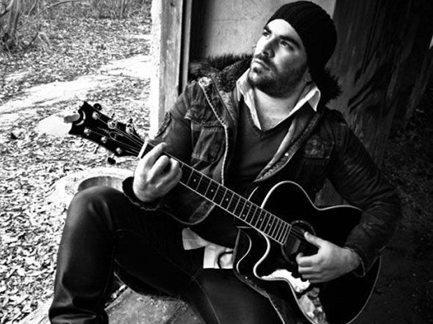 Οι στίχοι του Παντελίδη που συγκλονίζουν το διαδίκτυο – ΦΩΤΟ