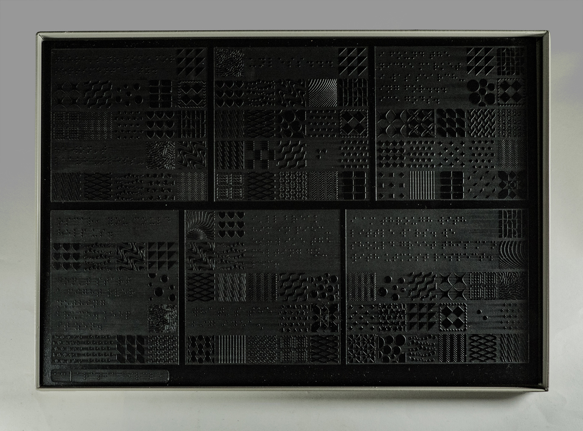 Δημιουργικά εργαστήρια για ανθρώπους με ή χωρίς προβλήματα όρασης από τη Στέγη