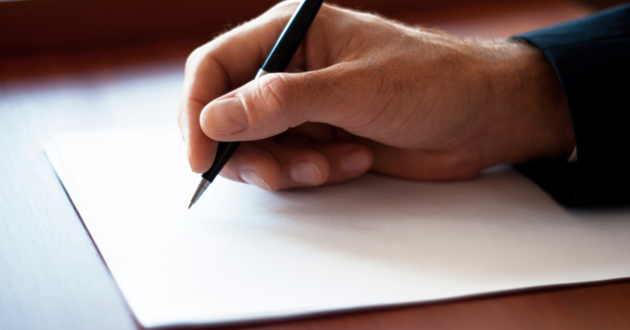 Συνεχίζουν την αποχή οι συμβολαιογράφοι