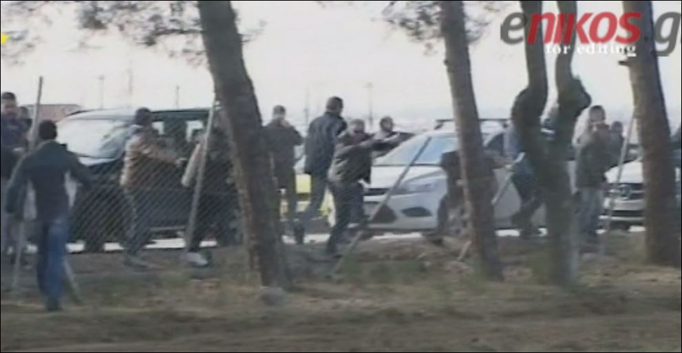 Κατάληψη σε στρατόπεδο που θα γίνει hotspot – ΒΙΝΤΕΟ