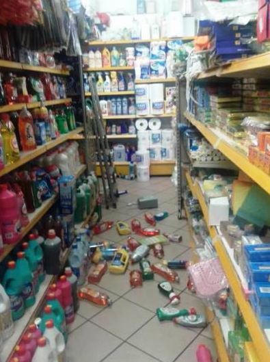 Παντοπωλείο στην Ανδρίτσαινα μετά τα 5,2 Ρίχτερ – ΦΩΤΟ