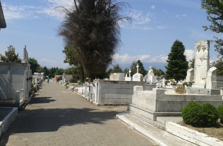 Νεκροταφεία χωρίς… νεκροθάφτες