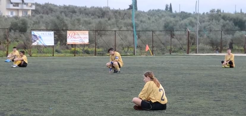 Καθιστική διαμαρτυρία για τον Μπογδάνο στη Ζάκυνθο – Ο Τατσόπουλος μπαίνει στη διαμάχη – ΒΙΝΤΕΟ