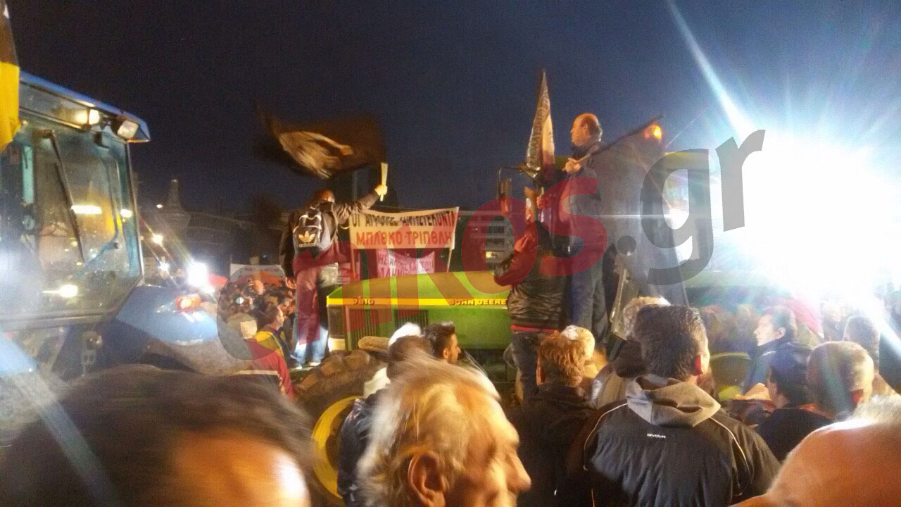 Οι αγρότες με τα τρακτέρ τους στο Σύνταγμα – ΦΩΤΟ