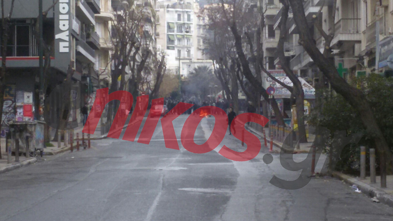 Οδοφράγματα στη Στουρνάρη – ΤΩΡΑ – ΦΩΤΟ