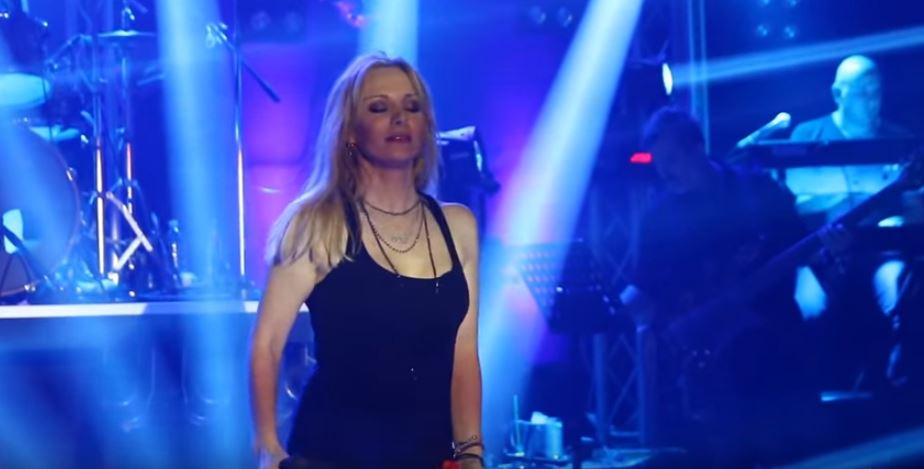 Η Πέγκυ Ζήνα αποχαιρετά τον Παντελίδη – ΒΙΝΤΕΟ