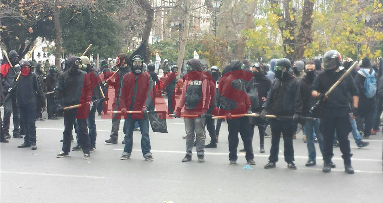 Η πορεία των αντιεξουσιαστών πριν από τα επεισόδια – ΒΙΝΤΕΟ