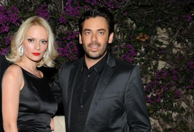 Η φωτογραφία που πόσταρε η σύζυγος του Πάνου Καλλίτση στο facebook