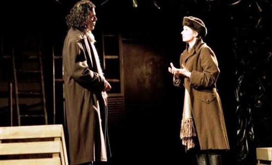 Ο Καμύ, ο Ξηρός και το Εθνικό Θέατρο του παραλόγου