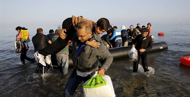 Έρευνα: Περισσότεροι από 5 εκατ. Έλληνες βοήθησαν τους πρόσφυγες