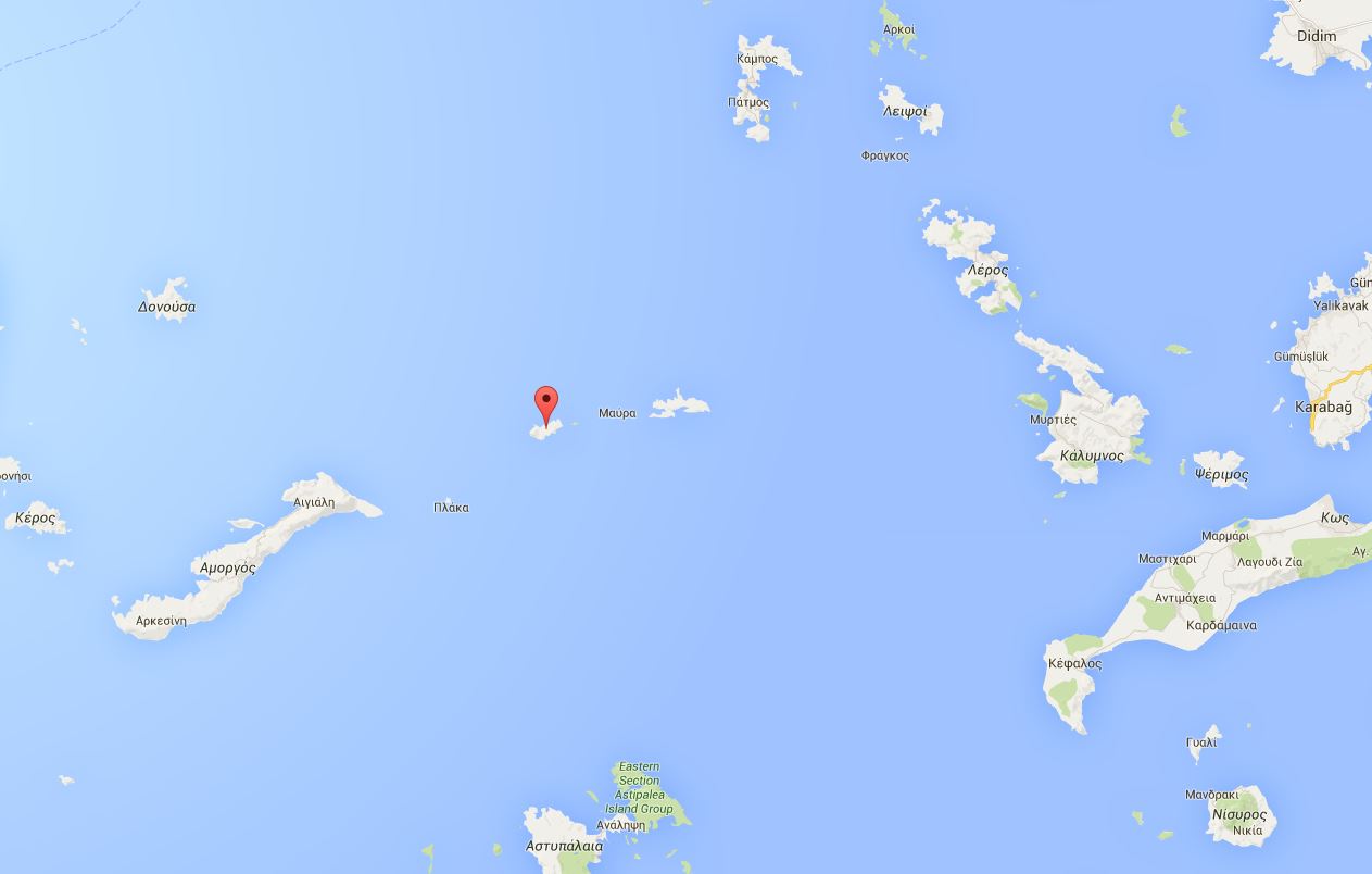 Η μοναδική κάτοικος της Κινάρου ερευνά το νησί για το ελικόπτερο – ΒΙΝΤΕΟ