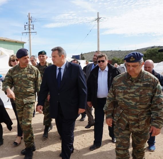 Ο Καμμένος στο hot spot του Σχιστού