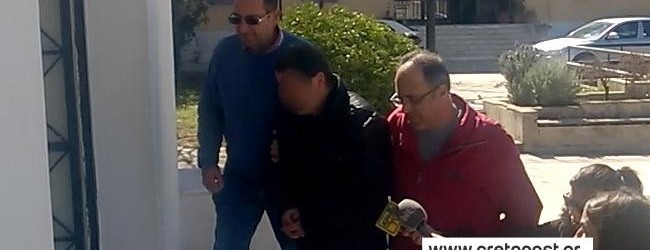 Στις αρχές το επίμαχο βίντεο με τον δάσκαλο που ασελγούσε σε μαθητές