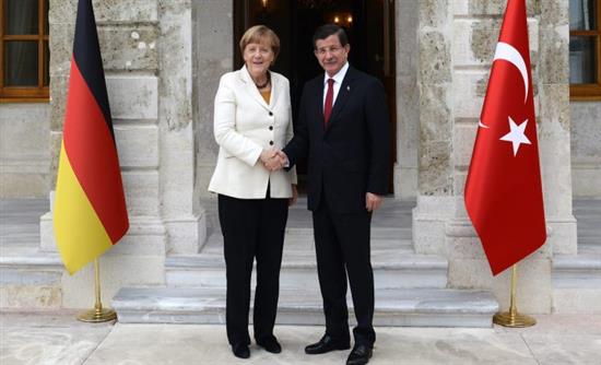 Οι συναντήσεις της Μέρκελ στην Τουρκία και το εφιαλτικό σχέδιο Β για την Ελλάδα