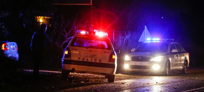 ΤΩΡΑ – Αστυνομική καταδίωξη με πυροβολισμούς εκφοβισμού και συλλήψεις στο Αντίρριο