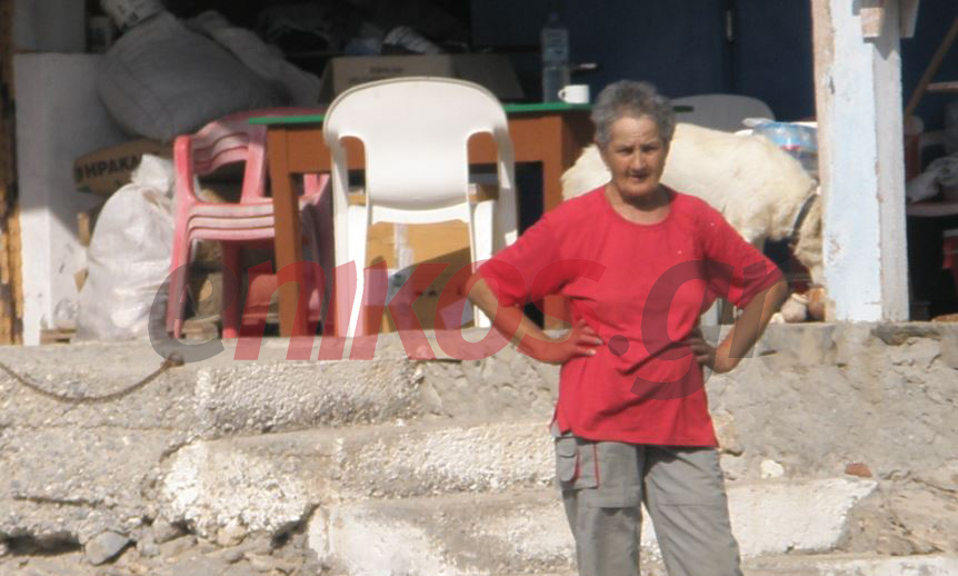 Αυτή είναι η 70χρονη Ειρήνη που ζει μόνη της στην Κίναρο – ΦΩΤΟ