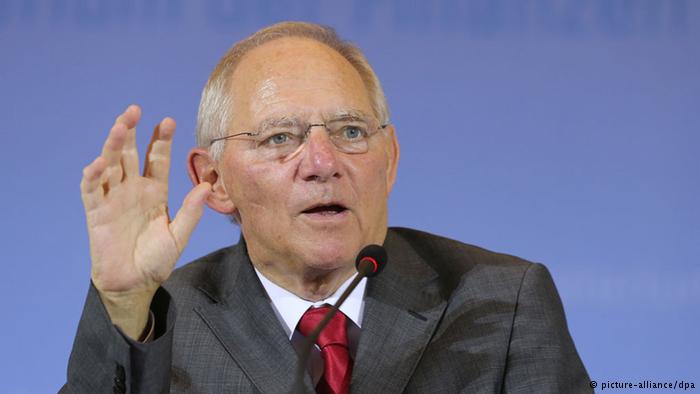 “Υπάρχει μόνο μία ευρωπαϊκή λύση” δηλώνει ο Σόιμπλε για το προσφυγικό