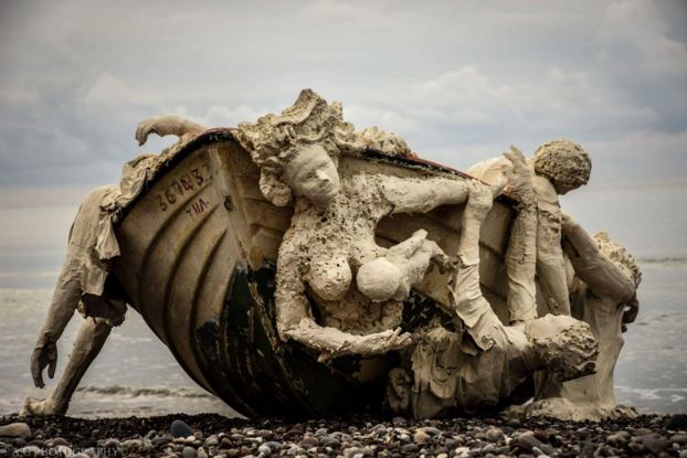 Συγκλονιστικά γλυπτά από μαθητές της Κύπρου για τους πρόσφυγες – ΦΩΤΟ