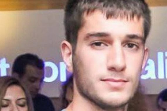 Συγκλονιστικές στιγμές στο μνημόσυνο του Βαγγέλη Γιακουμάκη – ΦΩΤΟ – ΒΙΝΤΕΟ