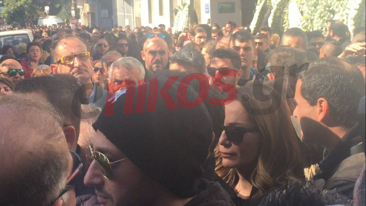 Συντετριμμένη η Δέσποινα Βανδή – ΦΩΤΟ