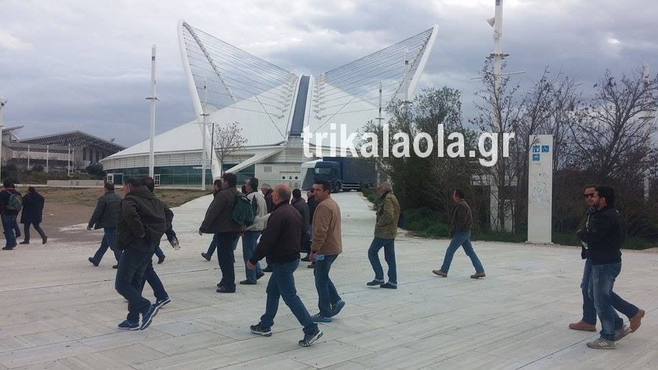 Αγρότες από τα Τρίκαλα έφτασαν στην Αθήνα – ΦΩΤΟ