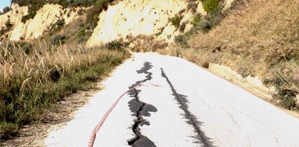 22 σπίτια μη κατοικήσιμα από τα 5,2 Ρίχτερ στην Ηλεία – ΦΩΤΟ