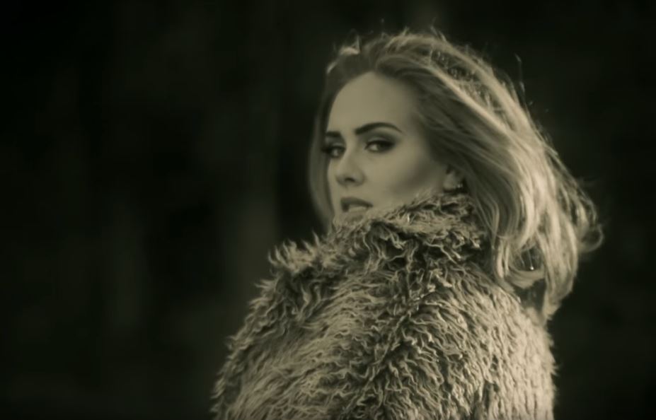 Η Αντέλ απαγόρευσε στον Ντόναλντ Τραμπ να παίζει τραγούδια της