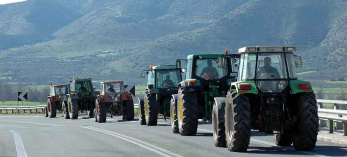 Νέο μπλόκο στη γέφυρα του Στομίου από τους αγρότες των Τεμπών