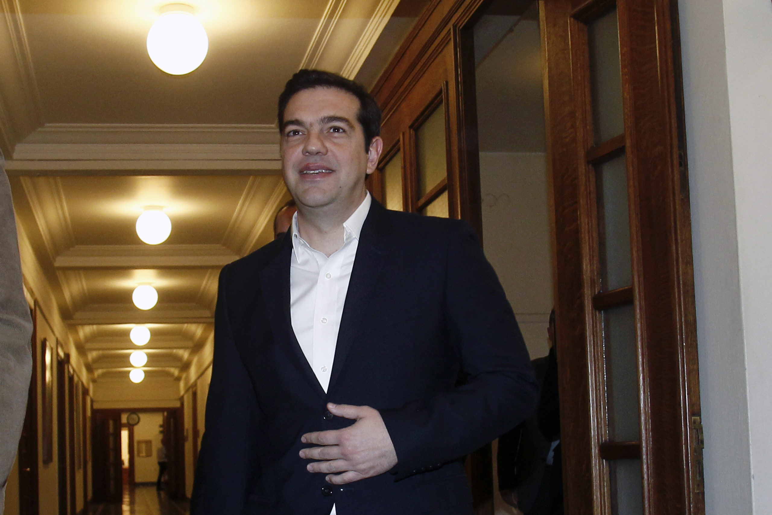 Τα χαμόγελα του Τσίπρα στο υπουργικό συμβούλιο – ΦΩΤΟ