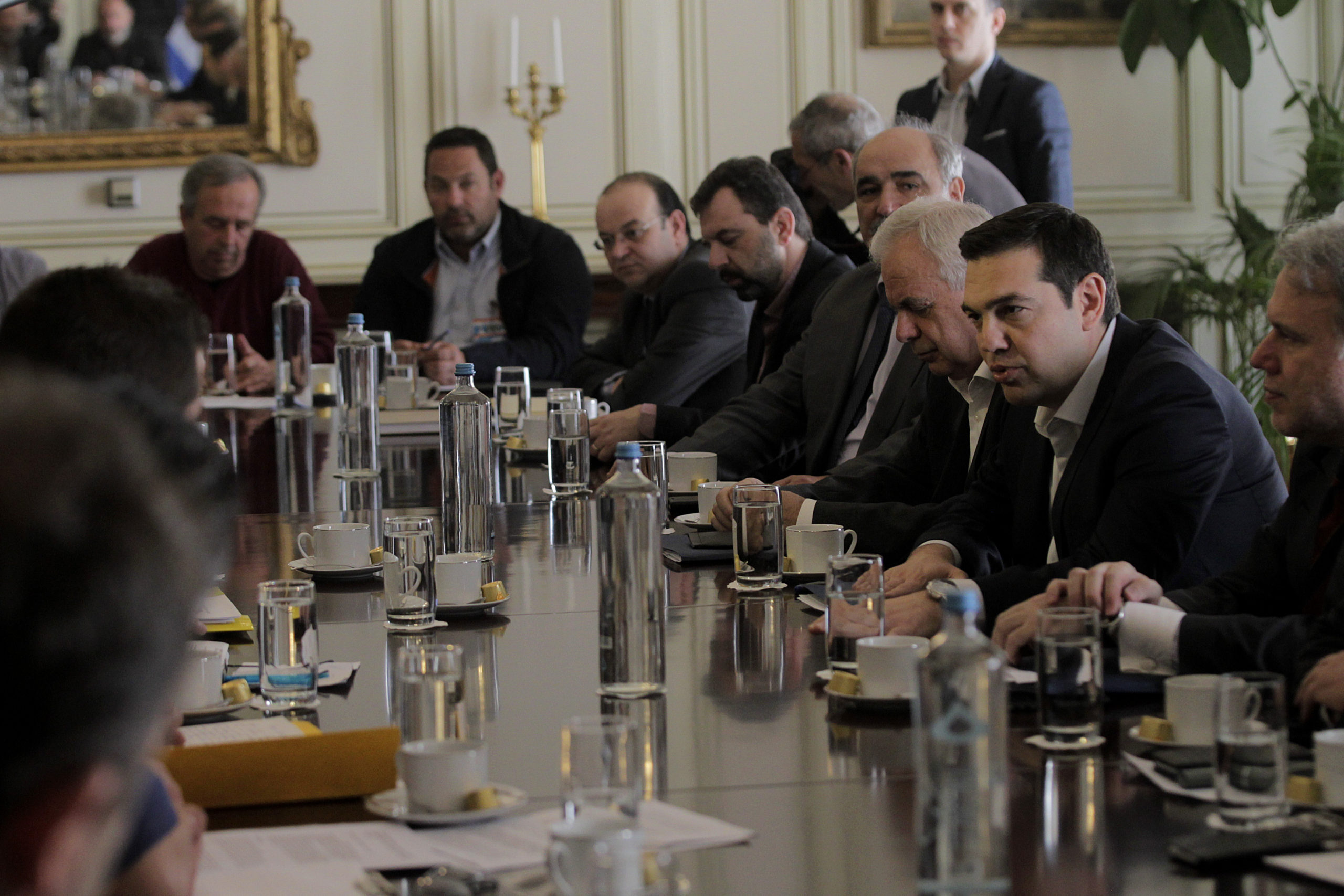 O Τσίπρας στους αγρότες: Τα αιτήματα σας είναι μια καλή βάση διαλόγου