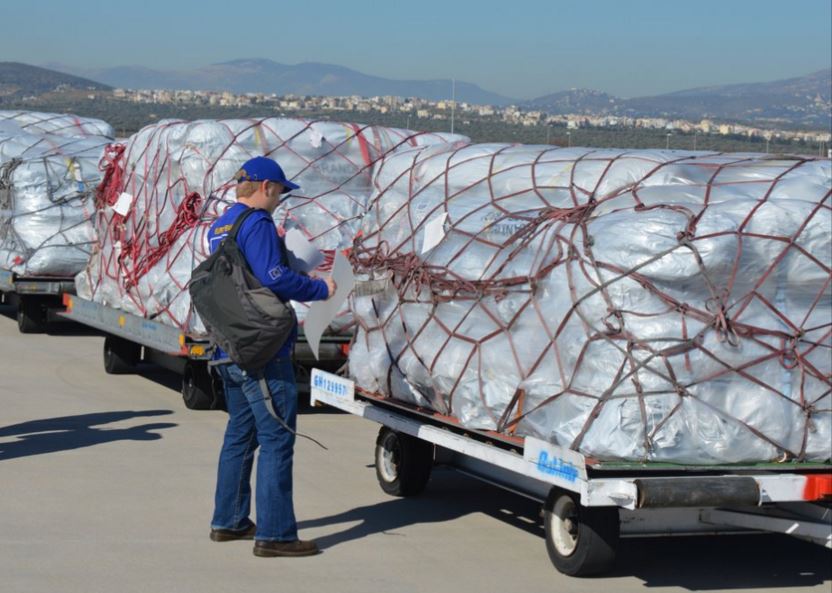 Aνθρωπιστική βοήθεια από τις Βρυξέλλες για τους πρόσφυγες στην Ελλάδα- ΦΩΤΟ