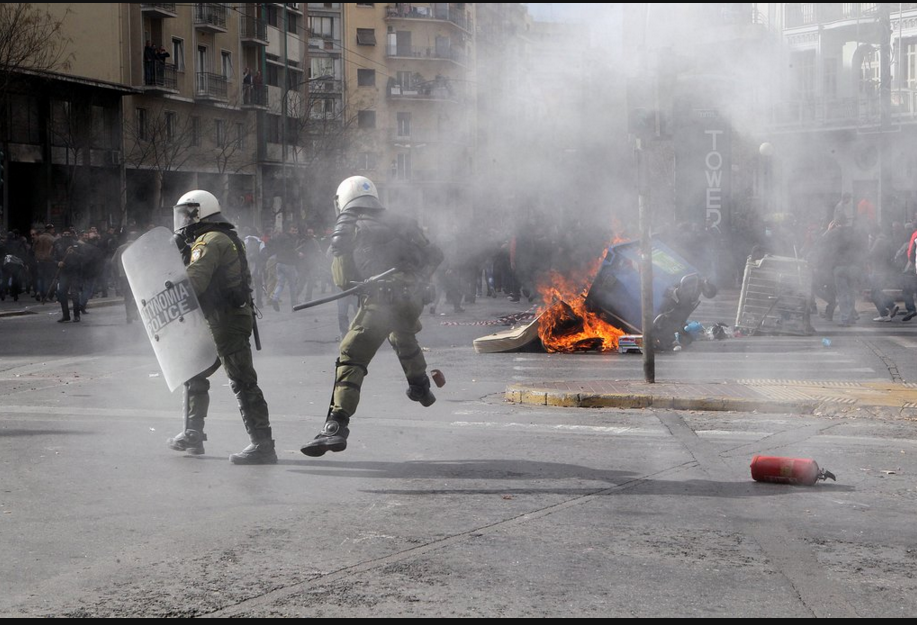 Ελεύθεροι οι αγρότες που συνελήφθησαν το πρωί