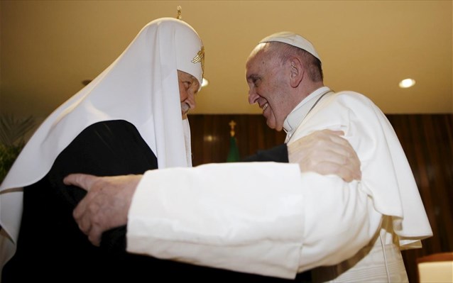 Για εξόντωση των χριστιανών μίλησαν ο πάπας Φραγκίσκος και ο πατριάρχης Κύριλλος – ΒΙΝΤΕΟ
