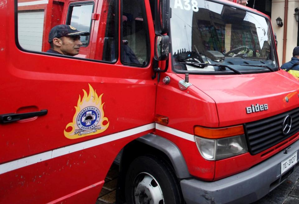 Έβλεπαν το σπίτι τους να καίγεται μπροστά στα μάτια τους