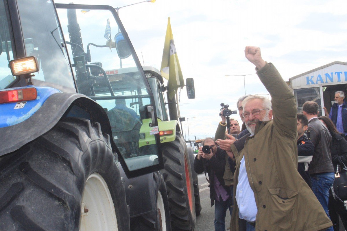 Ανακοίνωση της Πανελλαδικής Επιτροπής των μπλόκων για το ραντεβού με Τσίπρα