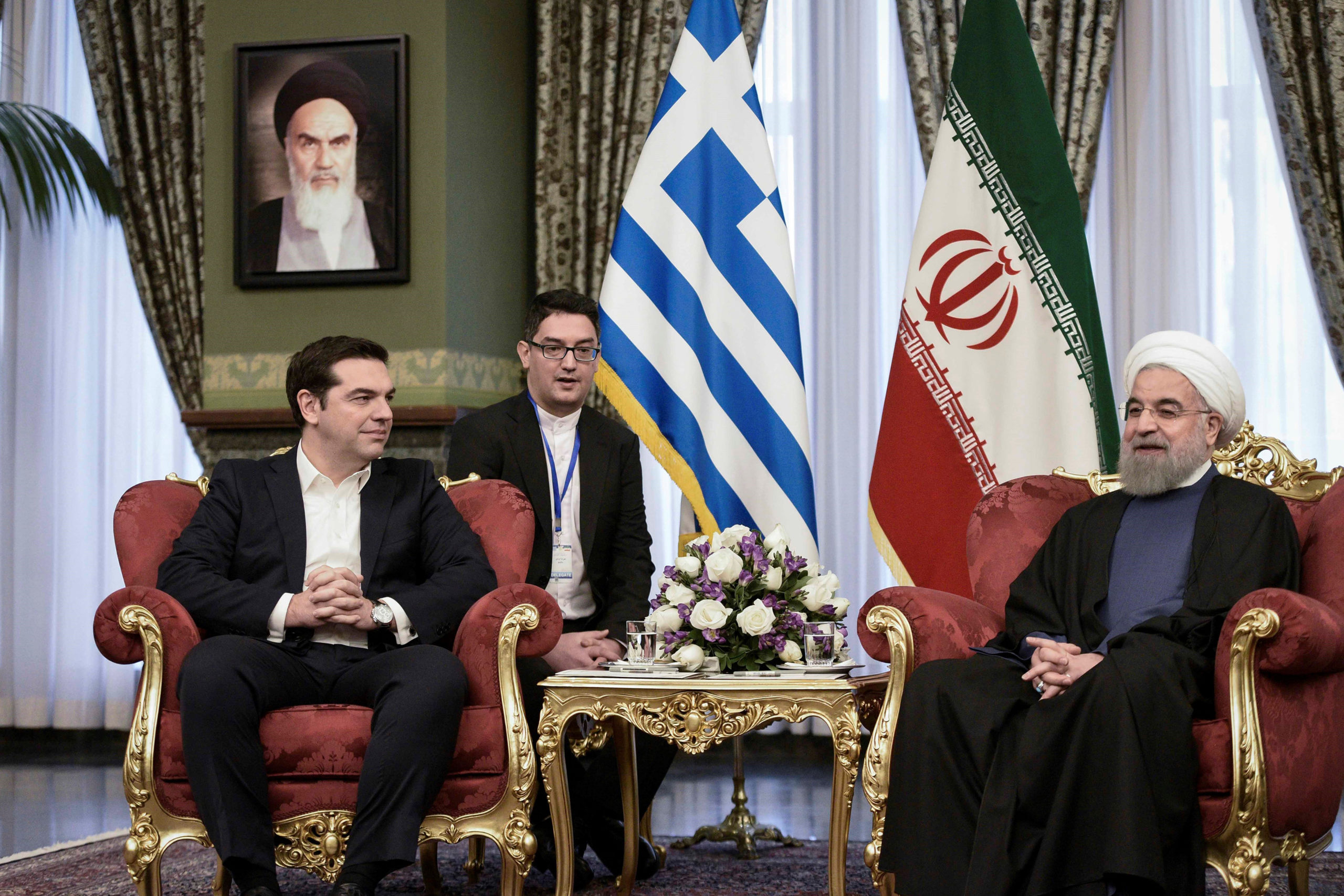 Η συνάντηση του Τσίπρα με τον Πρόεδρο του Ιράν – ΦΩΤΟ