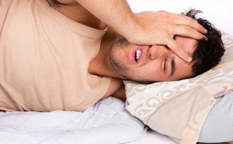 Πώς συνδέεται ο κακός ύπνος με την αύξηση του σωματικού βάρους – ΒΙΝΤΕΟ