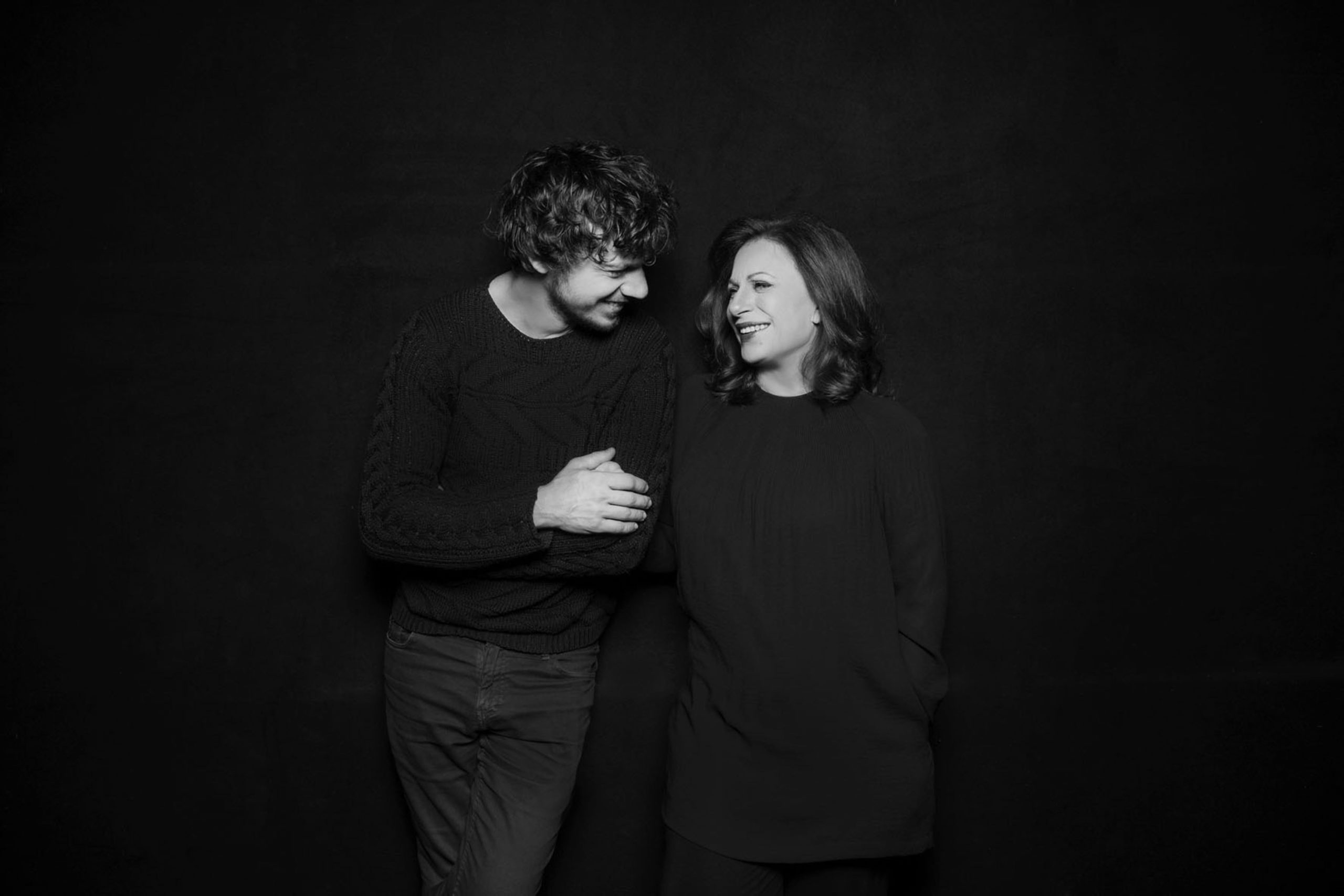 Αποθεώθηκε η…Χάρις της!