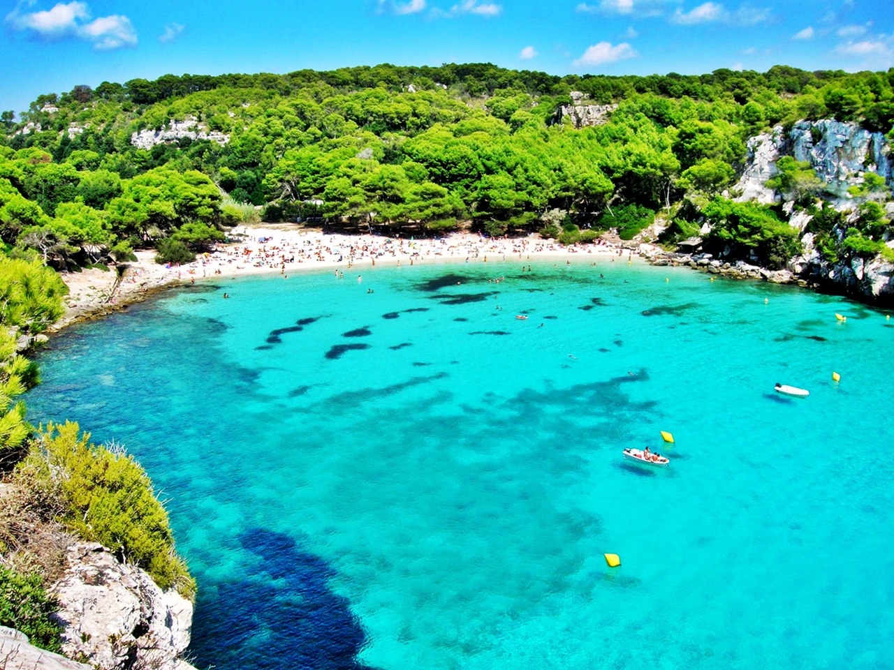 2 ελληνικά νησιά στα 10 καλύτερα της Ευρώπης